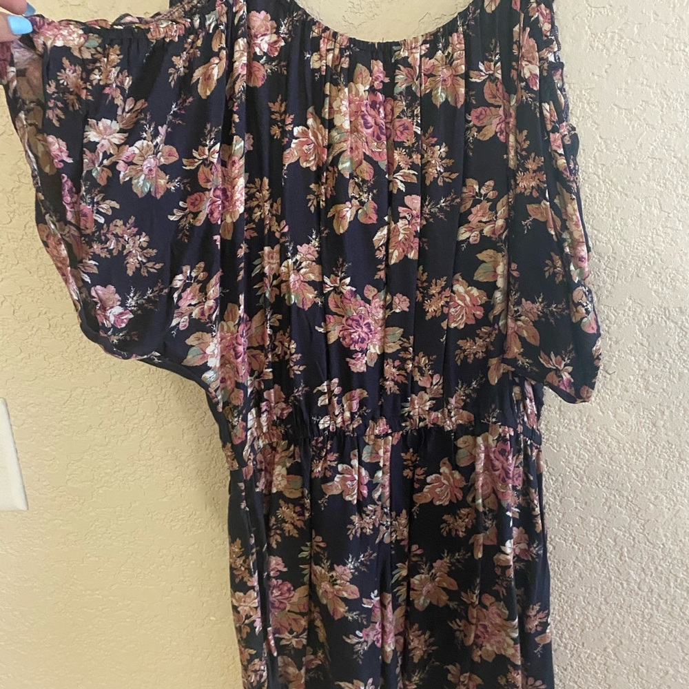 Romper - Picture 2 of 3